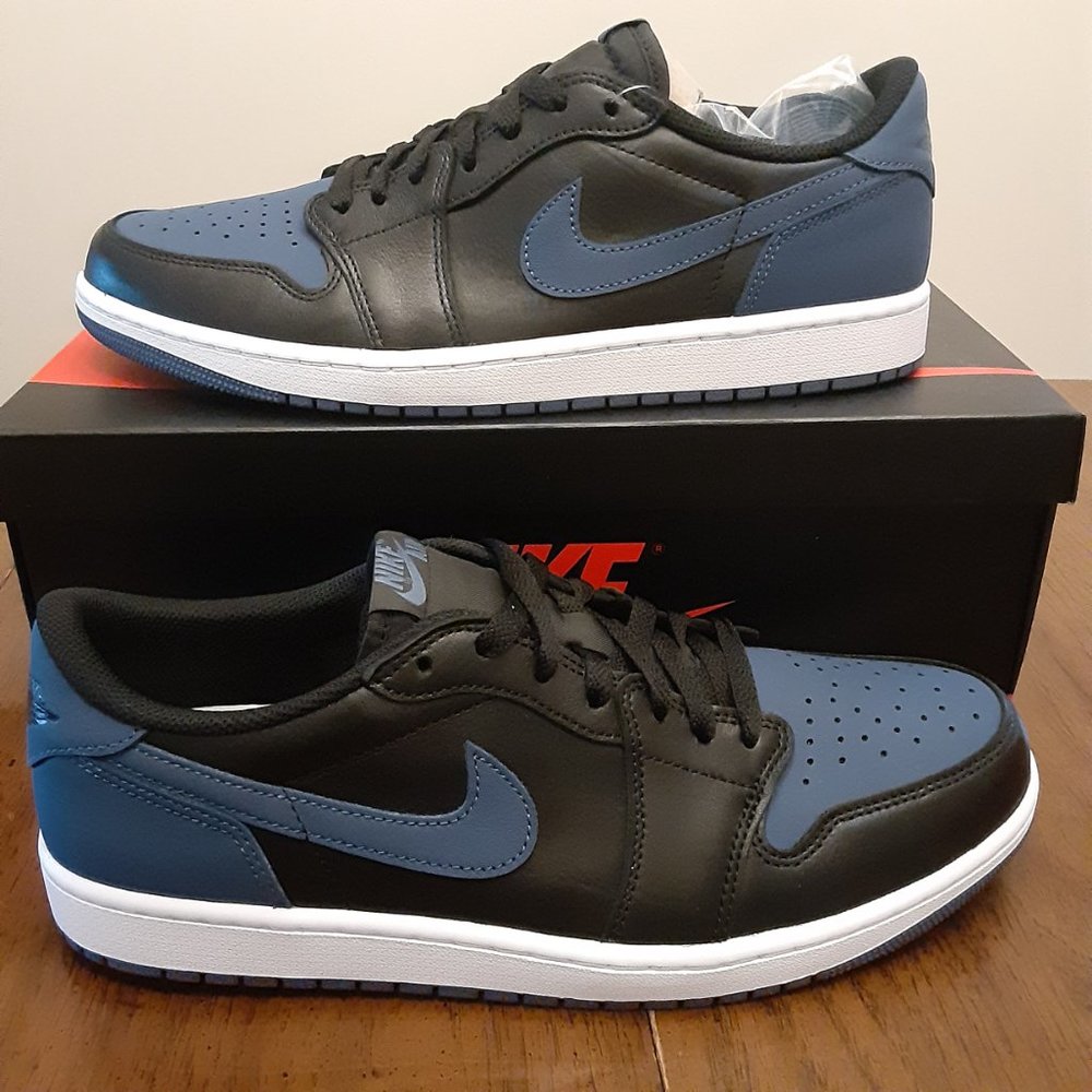 SIZE 9.5 - Air Jordan 1 Retro Low OG Mystic Navy - CZ0790-041 - AUTHENTIC NEW!!!